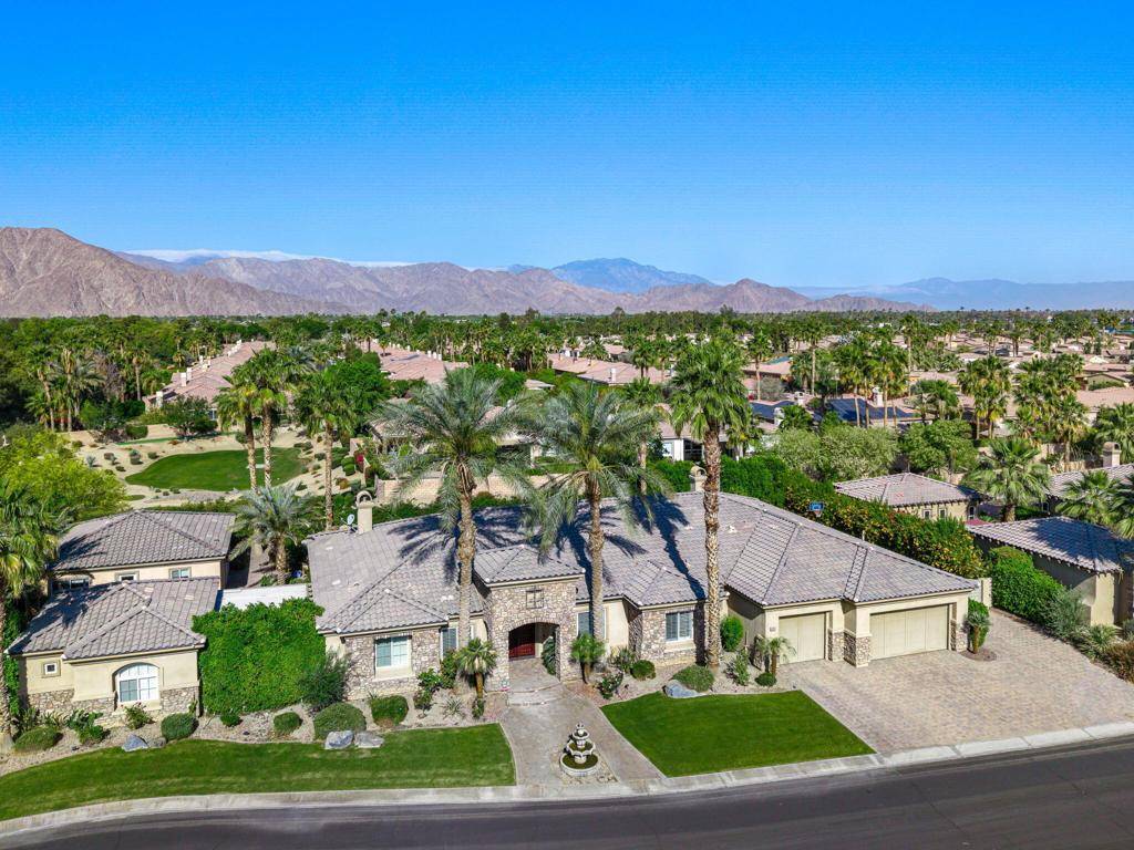 La Quinta, CA 92253,52455 Whispering WAY