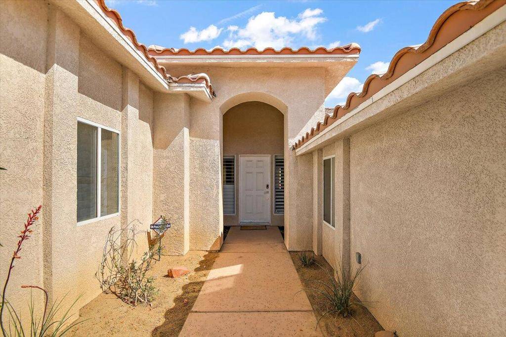 Palm Desert, CA 92211,76968 Florida AVE