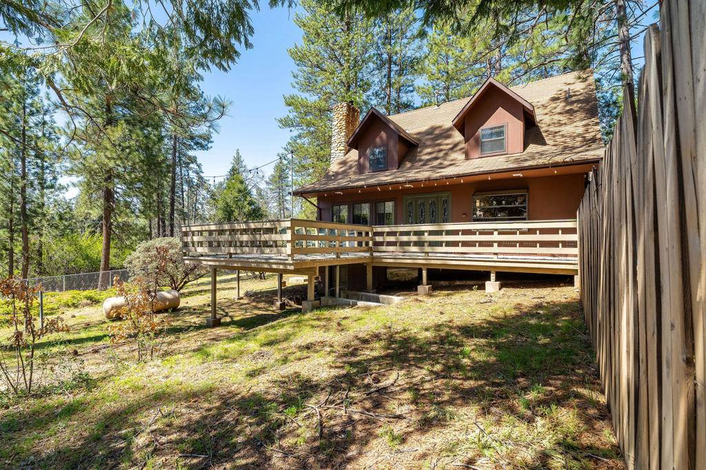 Idyllwild, CA 92549,54025 Pine Crest AVE