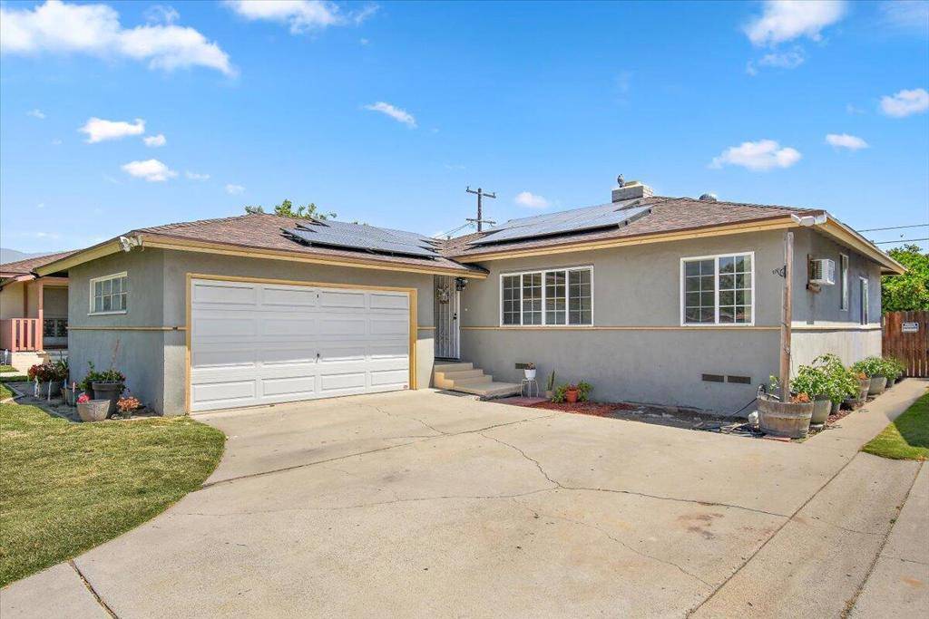 San Bernardino, CA 92404,1307 Oakhurst St DR