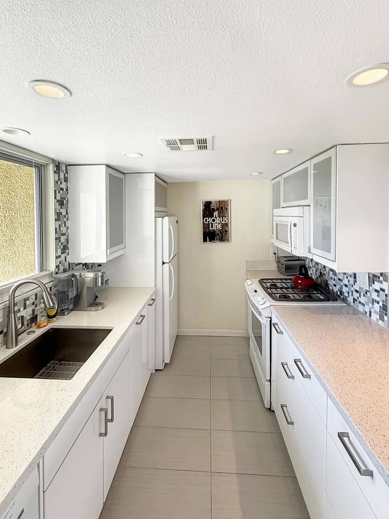 Palm Springs, CA 92264,1881 S Araby DR #16