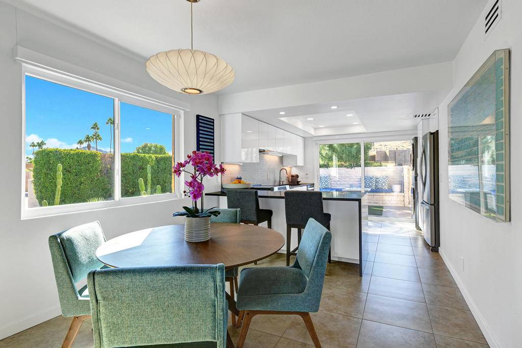 Palm Springs, CA 92264,2101 Los Patos DR