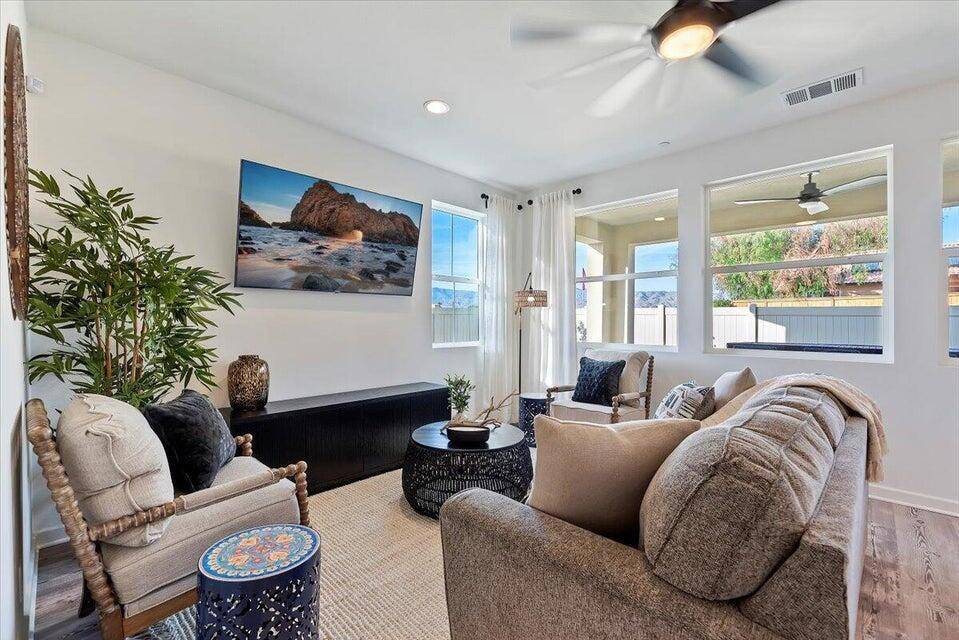Desert Hot Springs, CA 92240,66631 Thunderbird LN