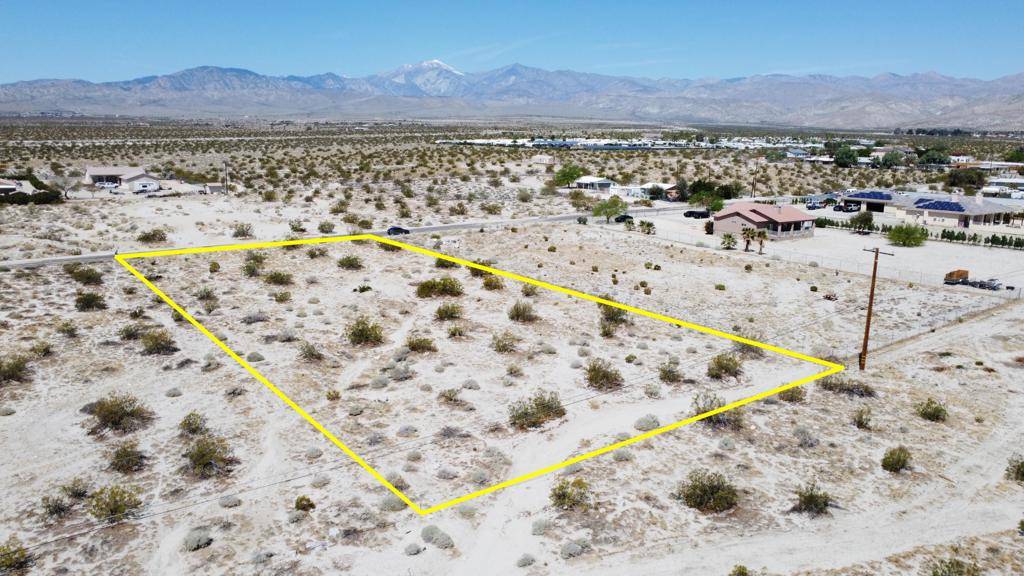 Desert Hot Springs, CA 92240,66 United RD