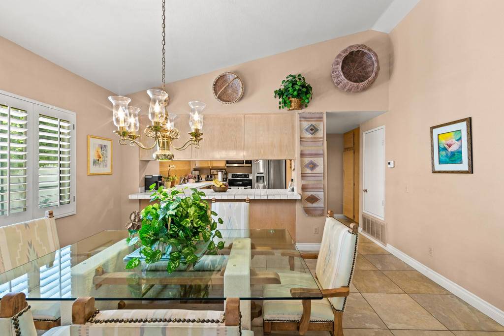 Palm Desert, CA 92211,43870 Via Granada