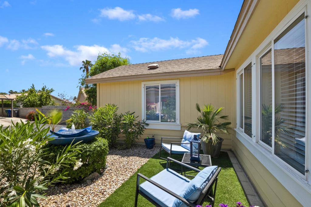 Palm Desert, CA 92260,73450 Country Club DR #326