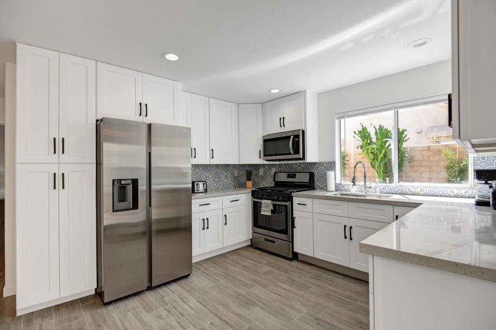 Palm Desert, CA 92260,73965 Santa Rosa WAY