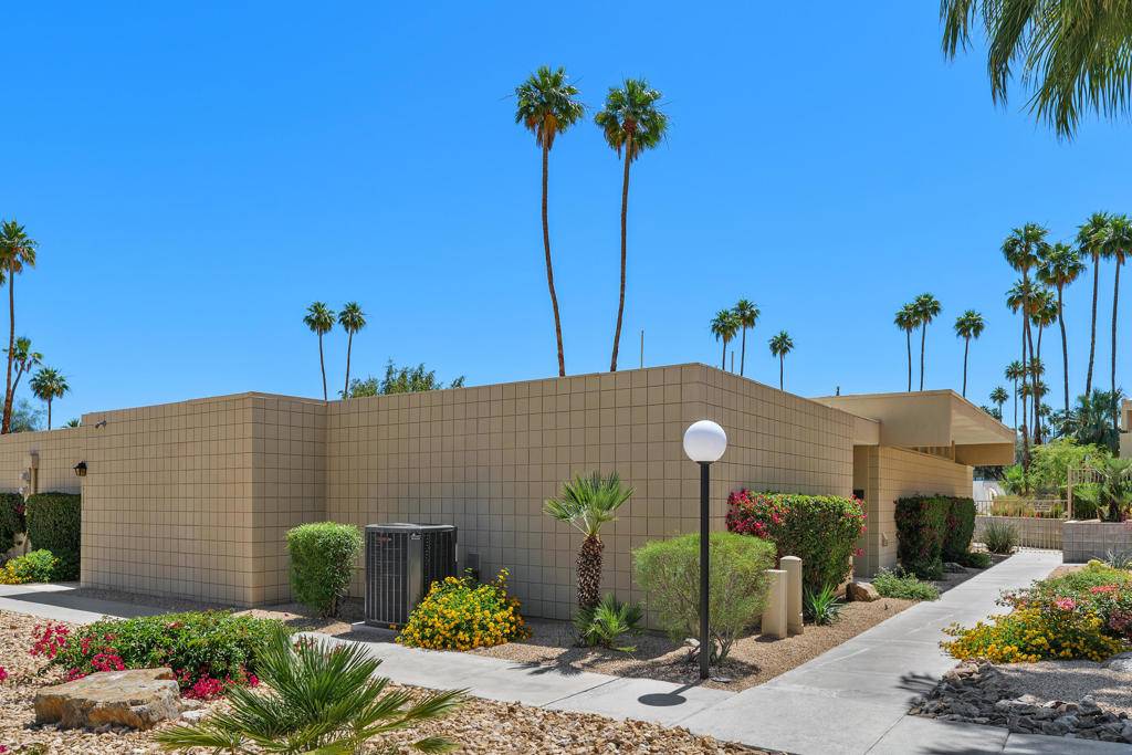 Palm Desert, CA 92260,72487 El Paseo #1101