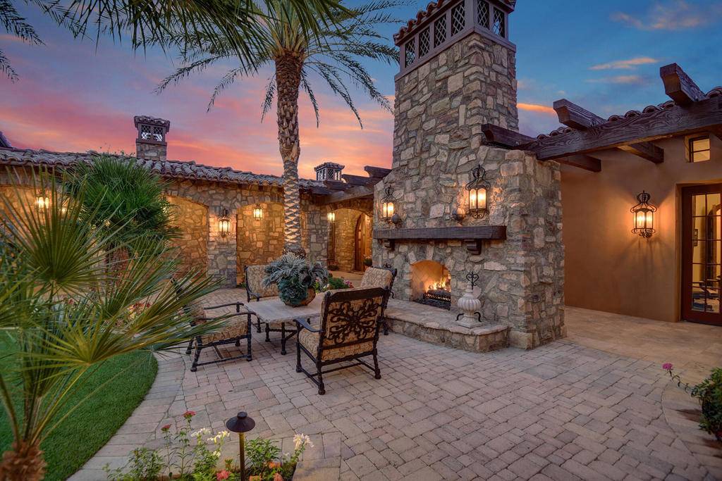 Palm Desert, CA 92260,49925 Canyon View DR