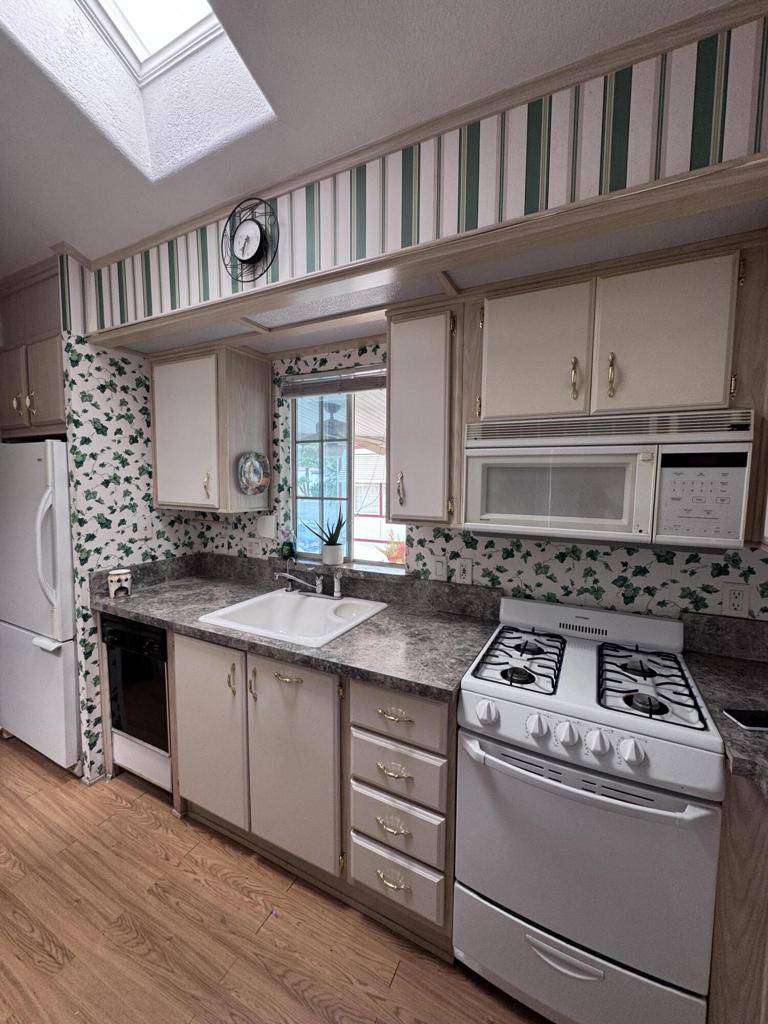 Indio, CA 92201,81620 Avenue 49 #8a
