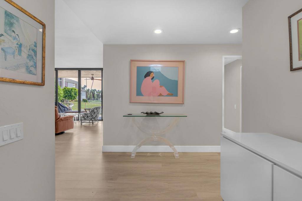 Rancho Mirage, CA 92270,910 Island DR