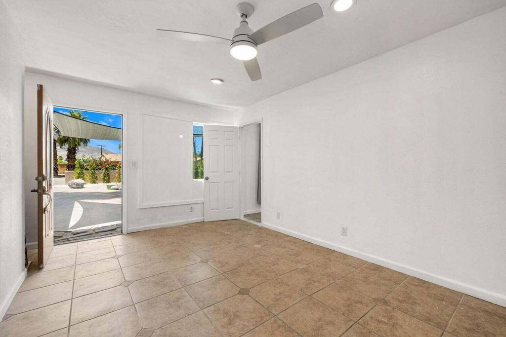 Palm Desert, CA 92260,44500 San Carlos AVE #2