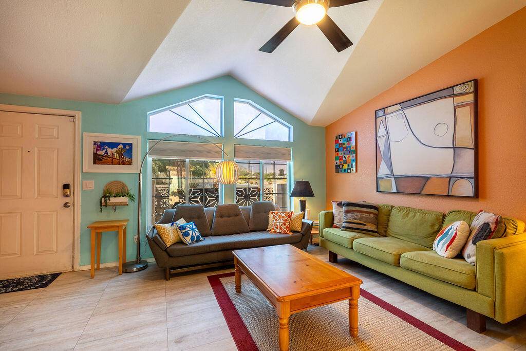 Palm Springs, CA 92262,186 Sterling AVE #186