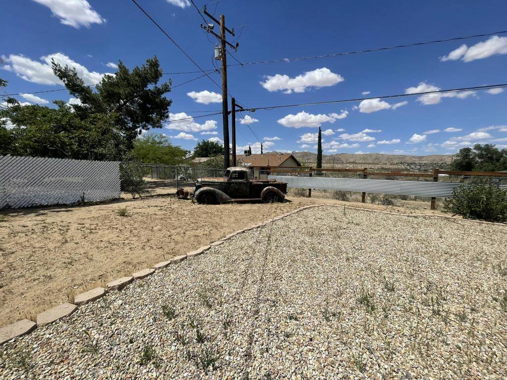 Joshua Tree, CA 92252,61650 El Reposo Street ST