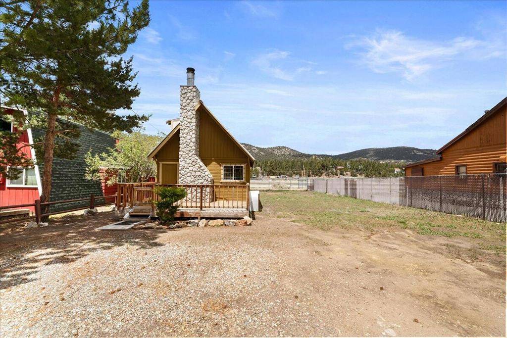 Big Bear, CA 92314,927 W Fairway BLVD