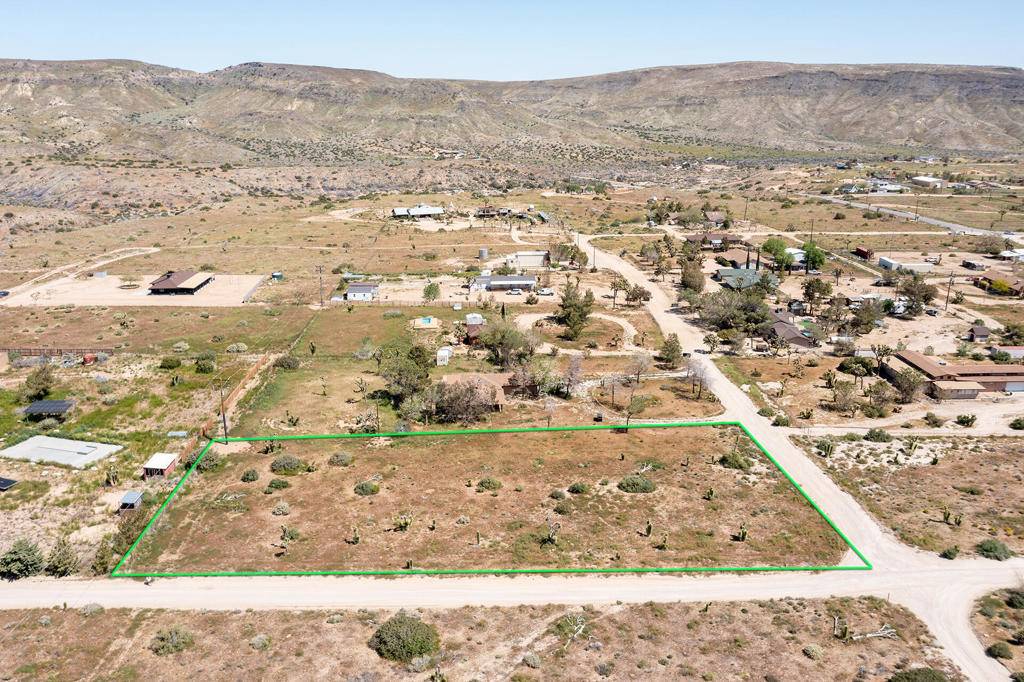 Pioneertown, CA 92268,129 Annie Oakley