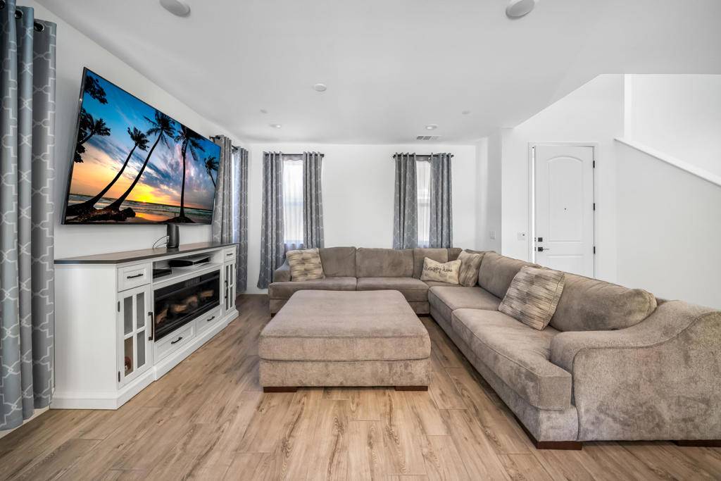 Cathedral City, CA 92234,651 Via Firenze