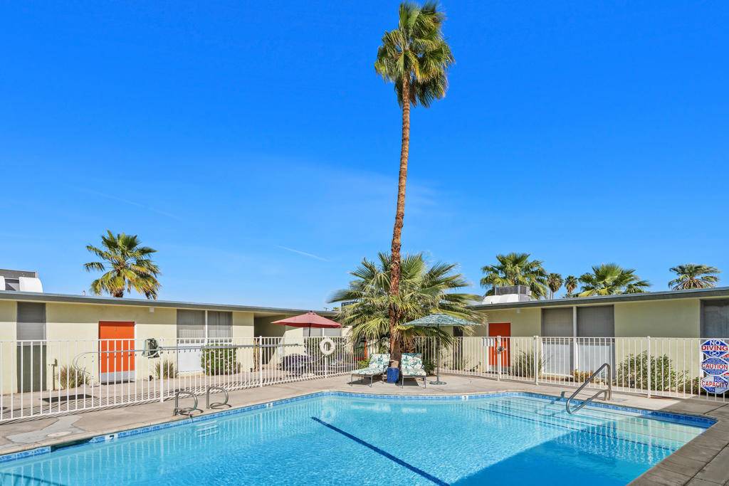 Palm Springs, CA 92262,1777 E Arenas RD #3