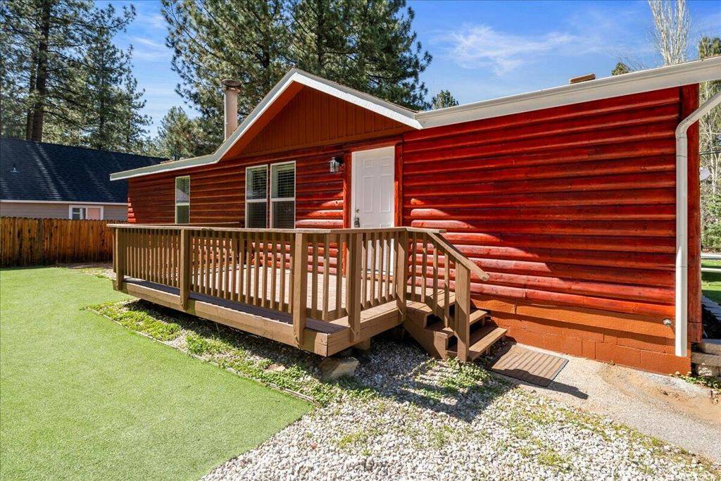 Big Bear, CA 92315,404 Jeffries RD