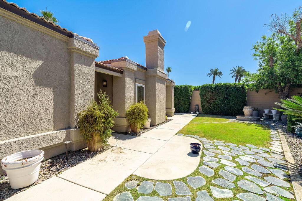 La Quinta, CA 92253,48119 Via Hermosa