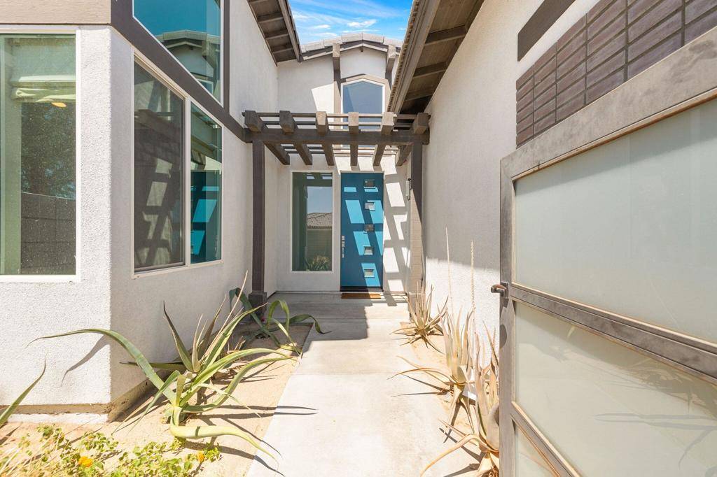 Palm Desert, CA 92211,74397 Zeppelin DR