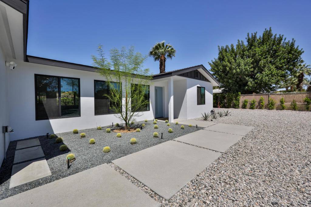 Cathedral City, CA 92234,32299 Whispering Palms TRL