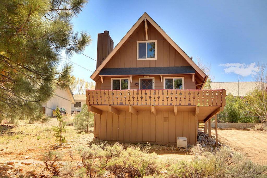 Big Bear, CA 92314,237 Greenspot RD