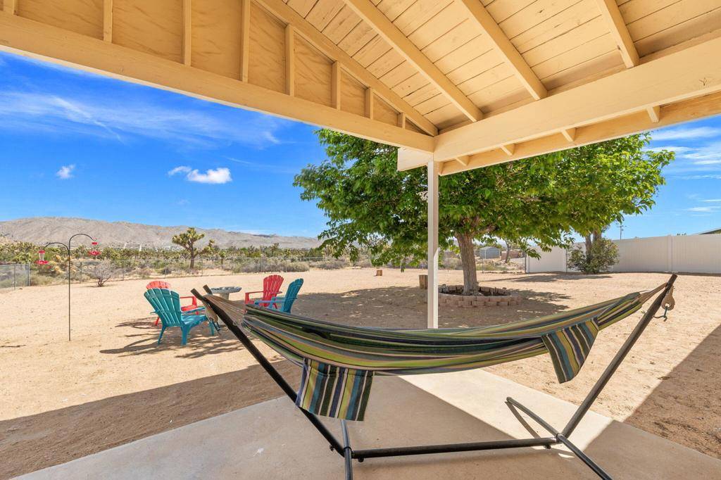 Yucca Valley, CA 92284,56034 Desert Gold DR