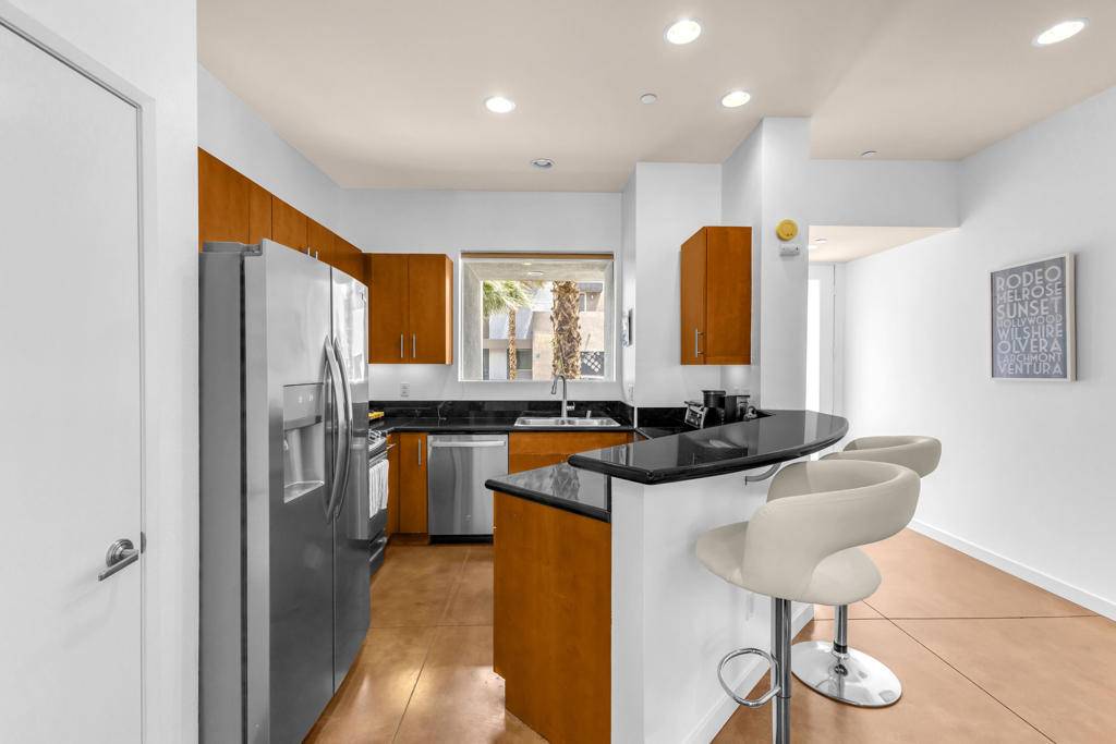 Palm Springs, CA 92262,3563 Penny LN