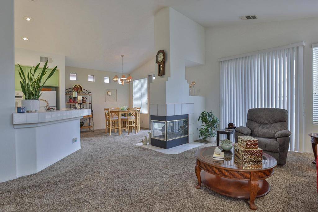 Palm Desert, CA 92211,42764 Edessa