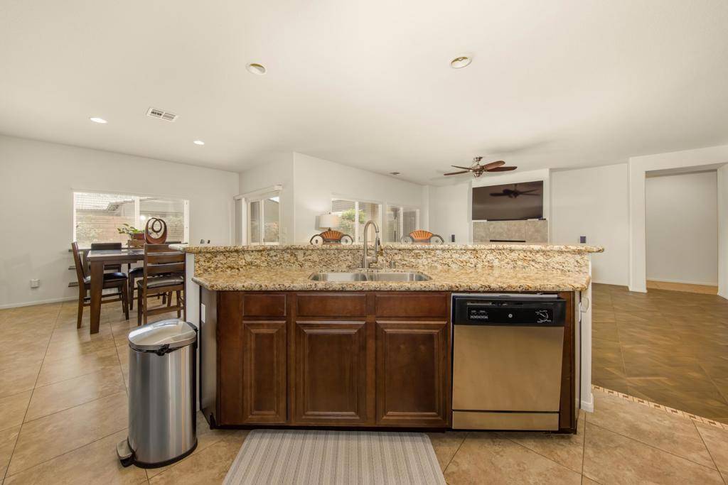 Indio, CA 92203,82623 Tremetina CT