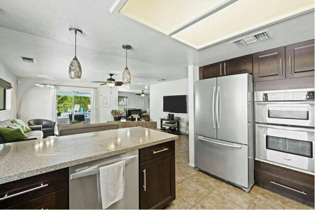 Cathedral City, CA 92234,29540 Avenida La Vista