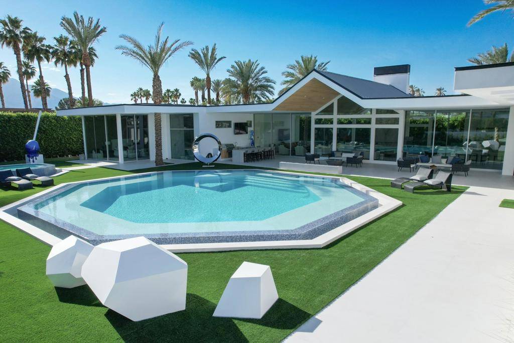 Rancho Mirage, CA 92270,1 Makena LN