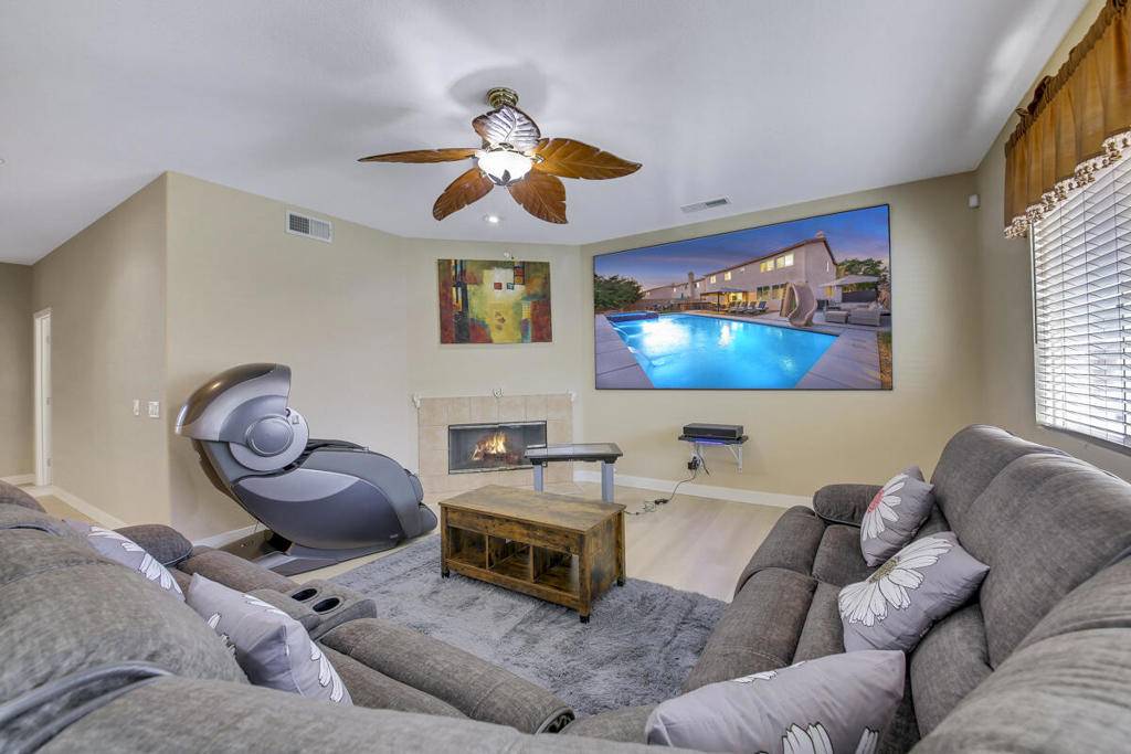 Coachella, CA 92236,83805 Avenida La Luna