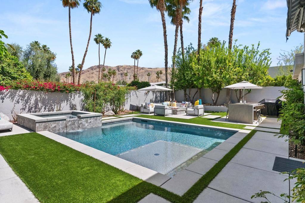 Palm Springs, CA 92264,2252 S Caliente DR