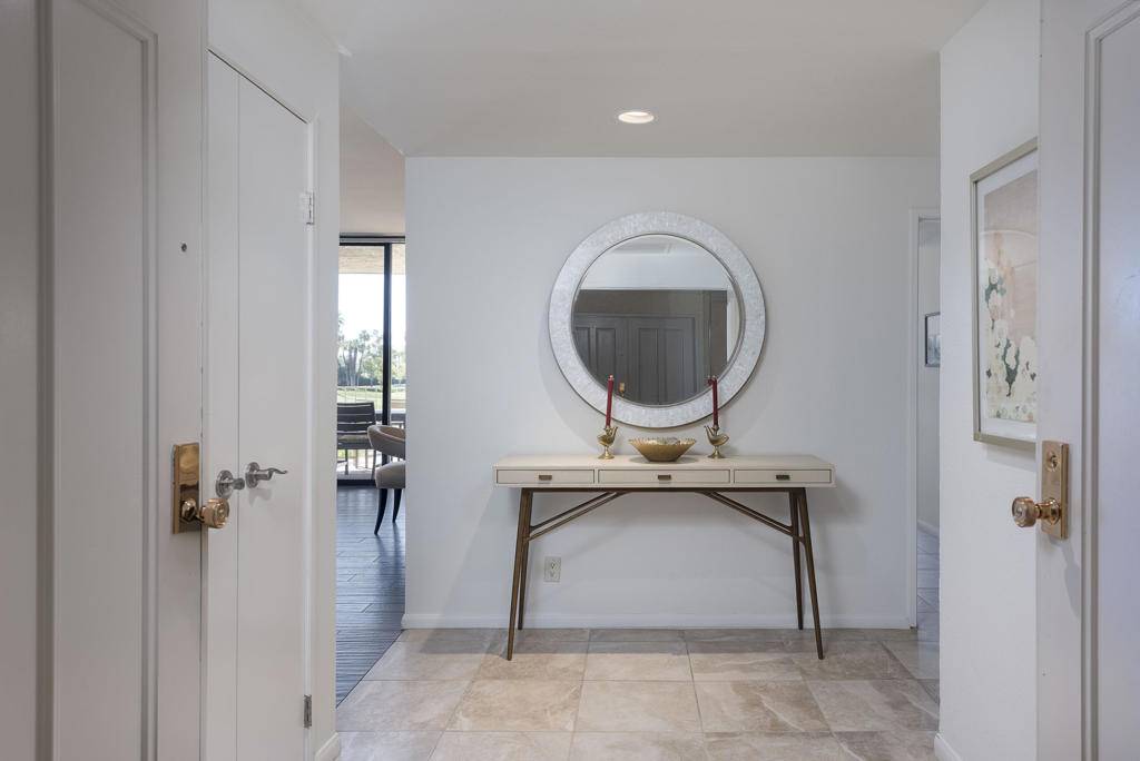 Rancho Mirage, CA 92270,910 Island DR #207