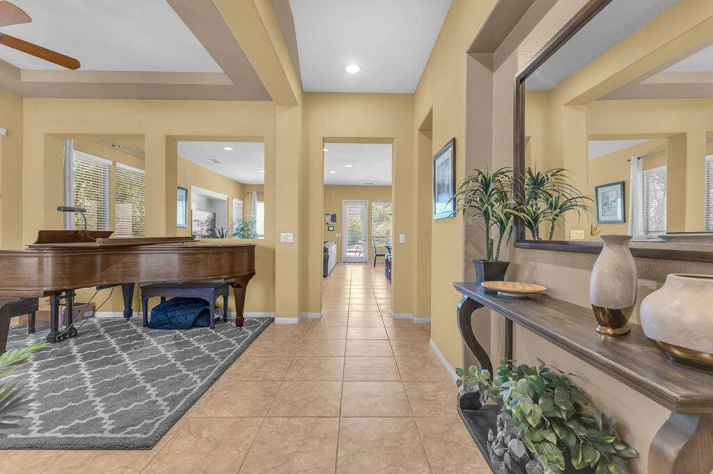 Cathedral City, CA 92234,320 Via Napoli