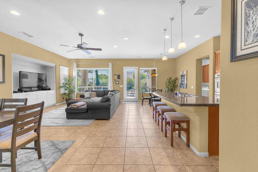 Cathedral City, CA 92234,320 Via Napoli