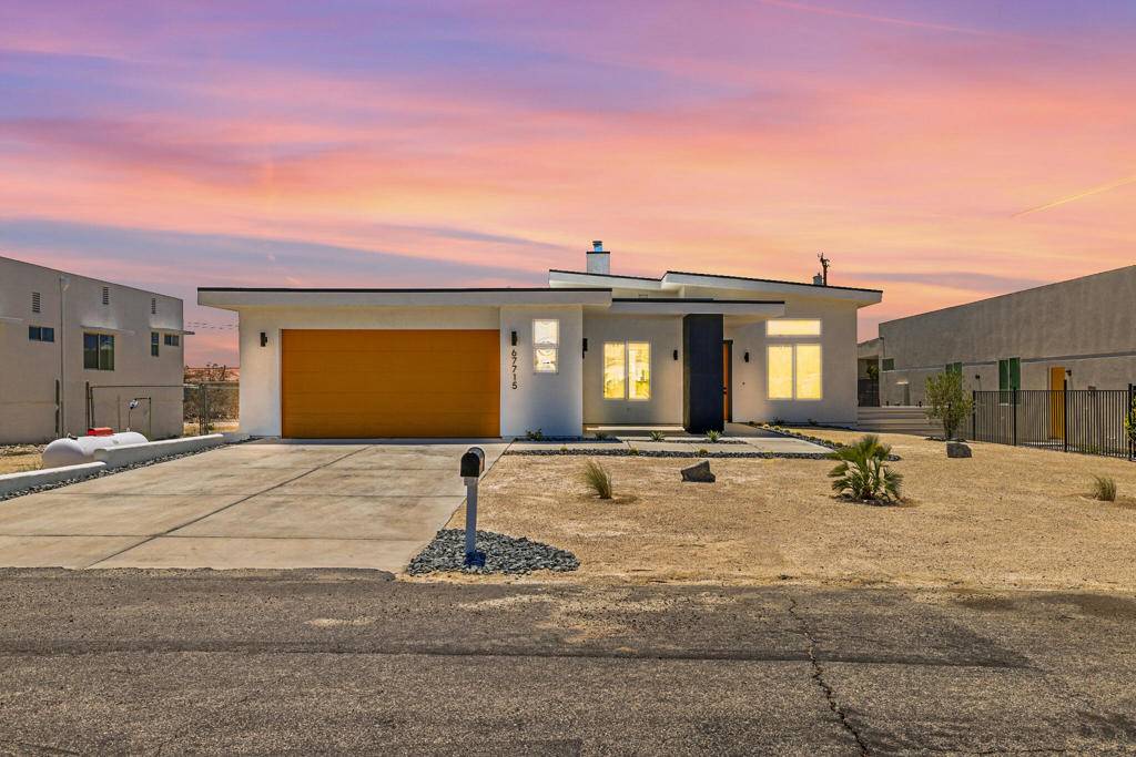 Desert Hot Springs, CA 92241,67715 Broken Arrow LN