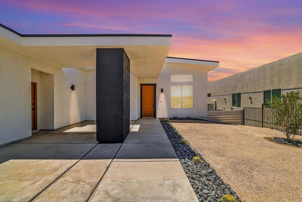 Desert Hot Springs, CA 92241,67715 Broken Arrow LN