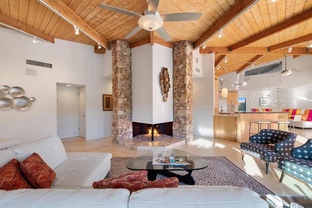 Indian Wells, CA 92210,45371 Rancho Palmeras DR