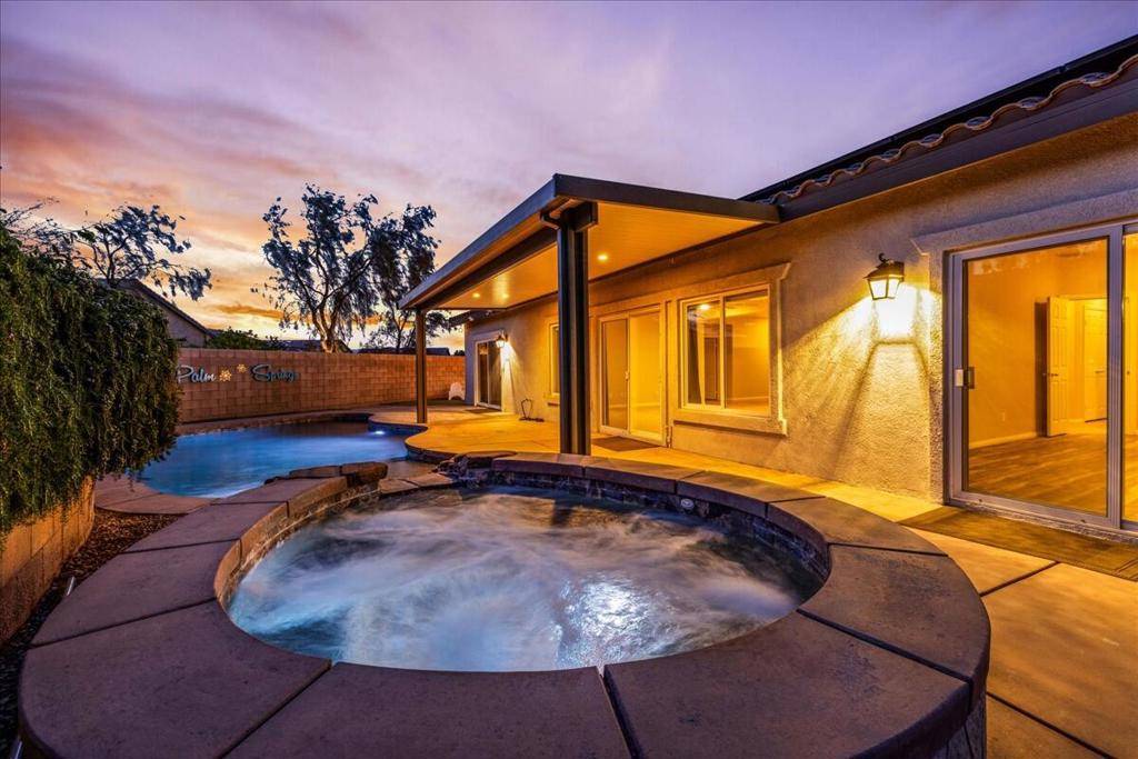 Palm Springs, CA 92262,1121 Palmas