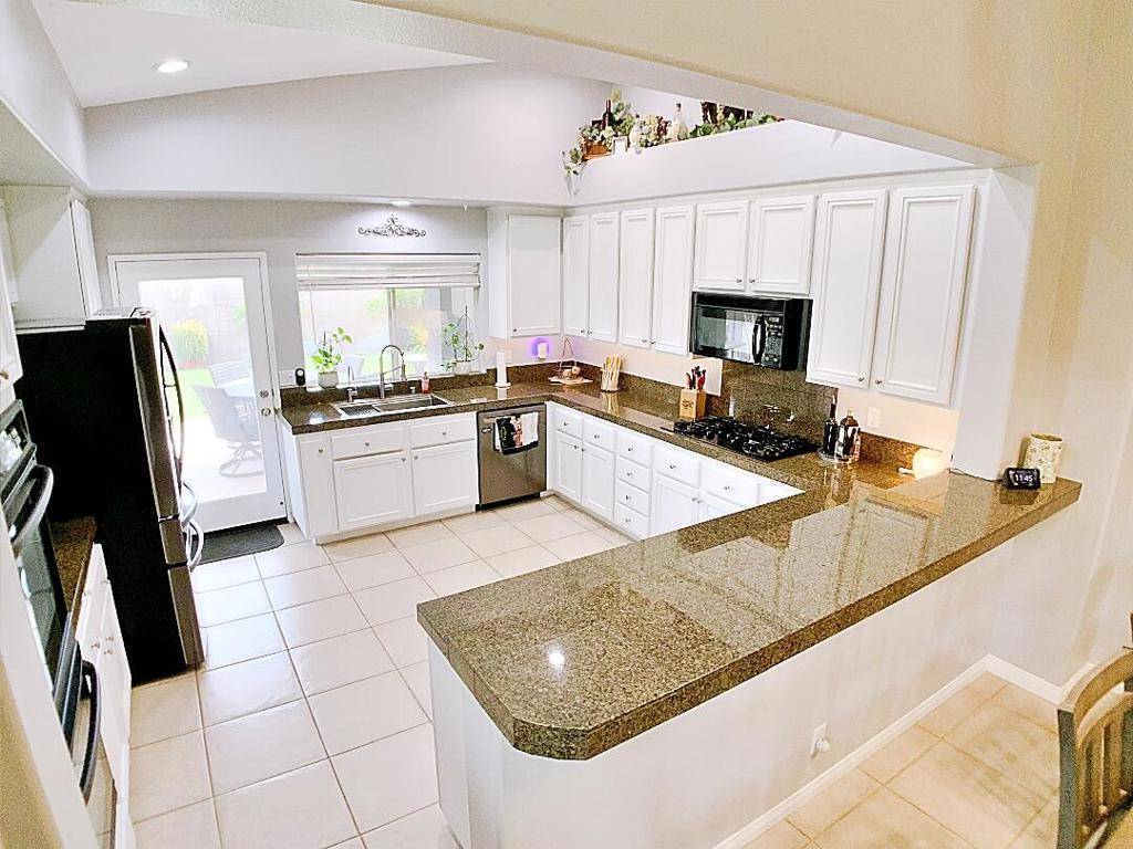 Indio, CA 92201,45120 Eagle Crest CT