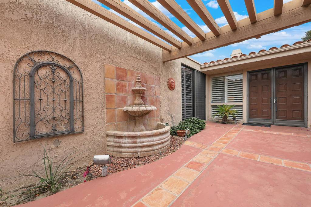 Bermuda Dunes, CA 92203,43271 Lacovia DR