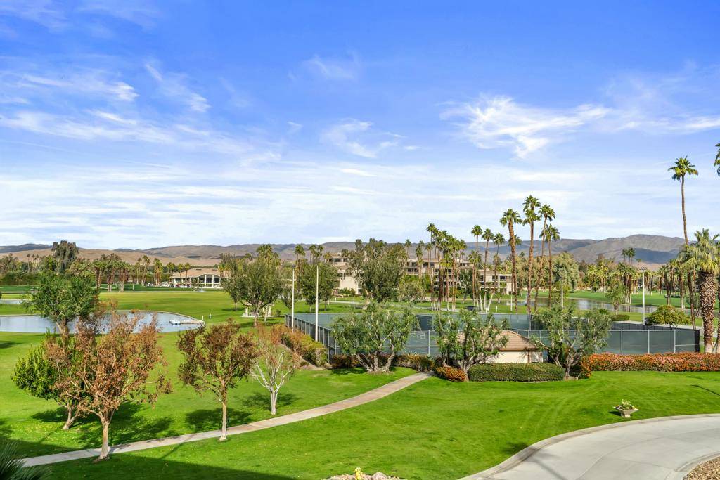 Rancho Mirage, CA 92270,899 Island DR #304
