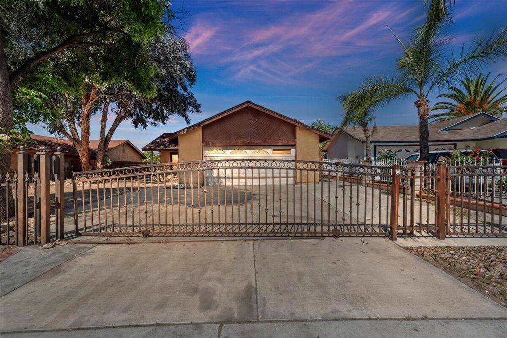 Perris, CA 92571,1022 Ruby DR