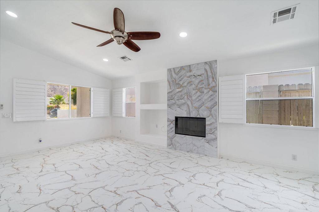 53045 Avenida Obregon La Quinta, CA 92253