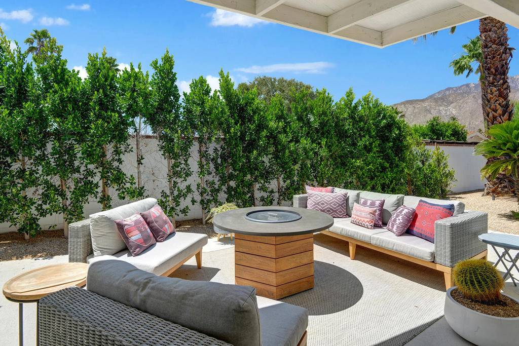 Palm Springs, CA 92262,1373 E Madero CIR
