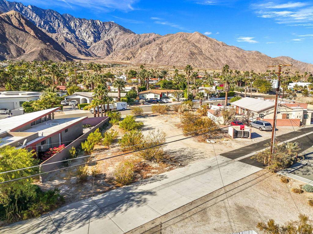 Palm Springs, CA 92262,2670 Junipero AVE