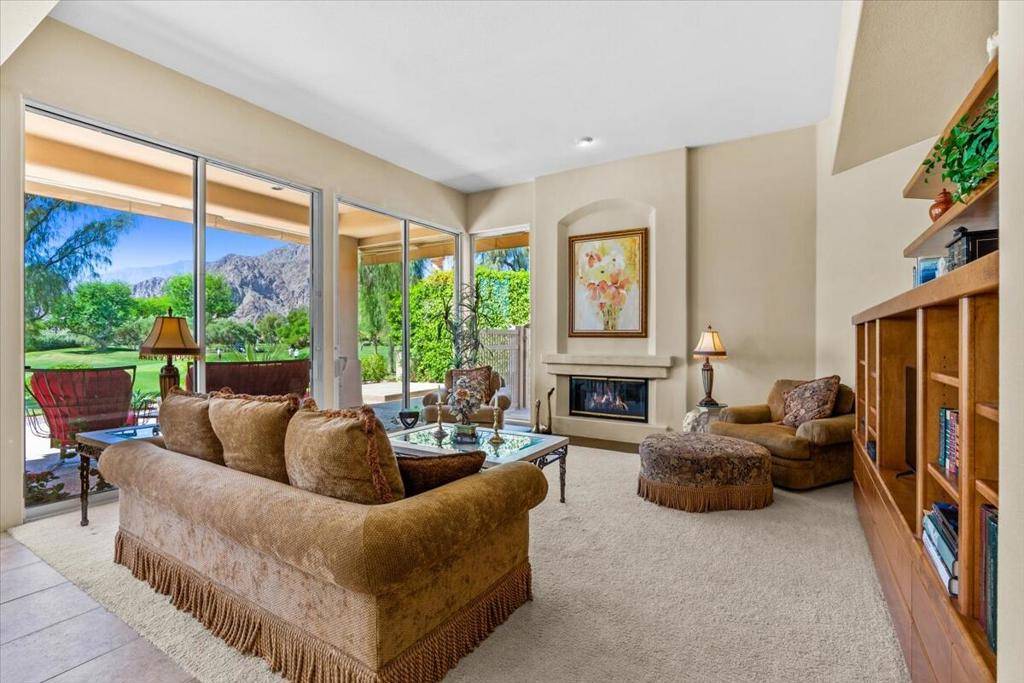79765 Liga La Quinta, CA 92253